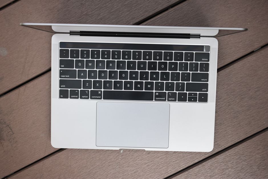 Замена клавиатуры MacBook