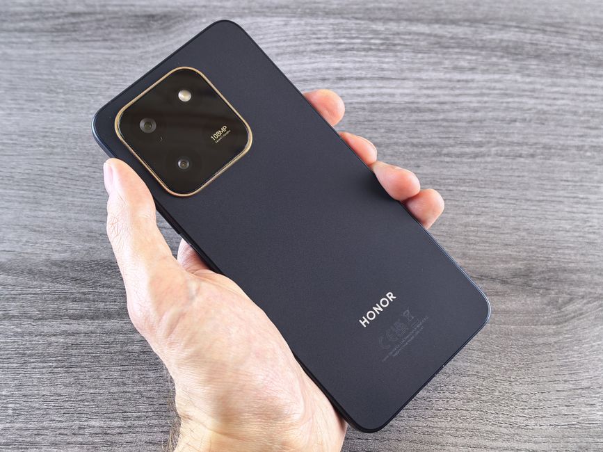 Honor 90