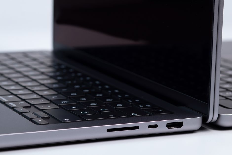 MacBook Pro 14" M3 (2023)