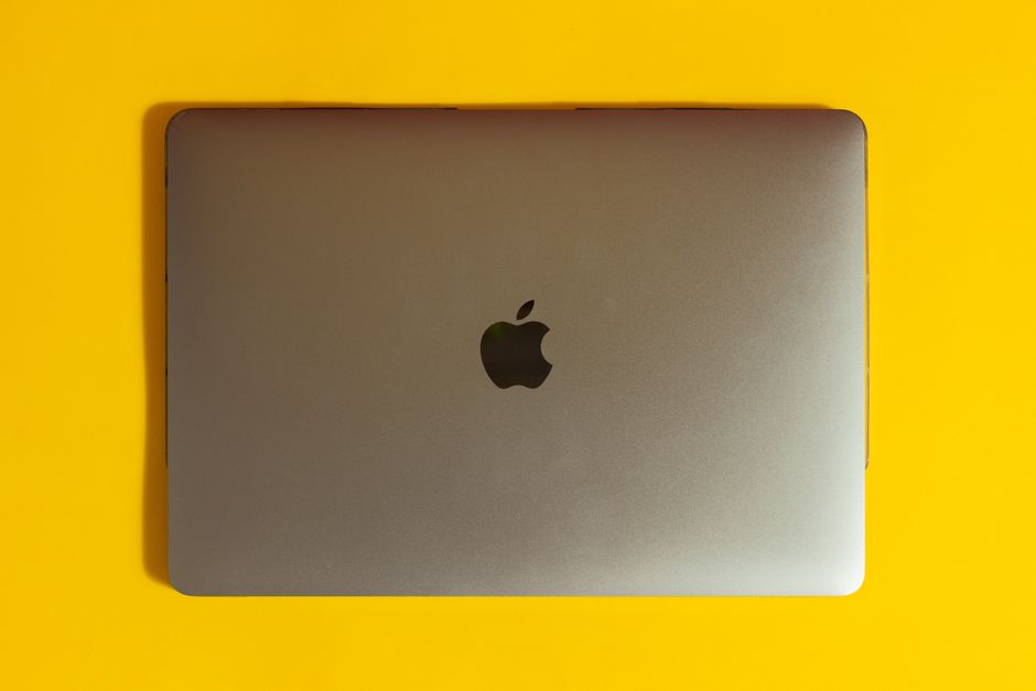 MacBook Pro 15" (2016–2019)